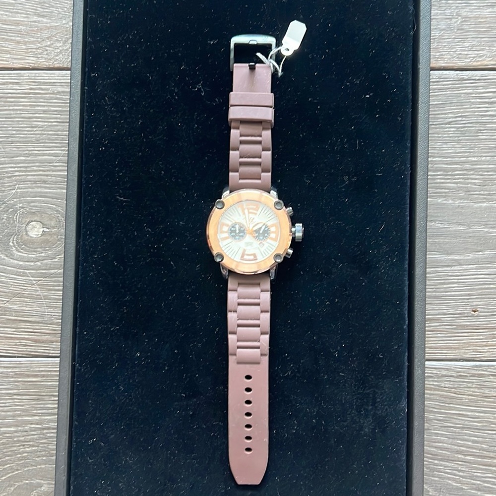 NWT YAGI chromo watch